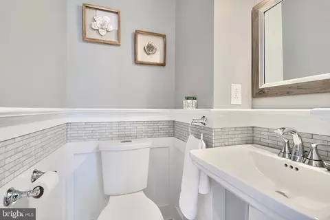 Bath - 3217 Dillon St, Baltimore, MD 21224 photo 1 of 9