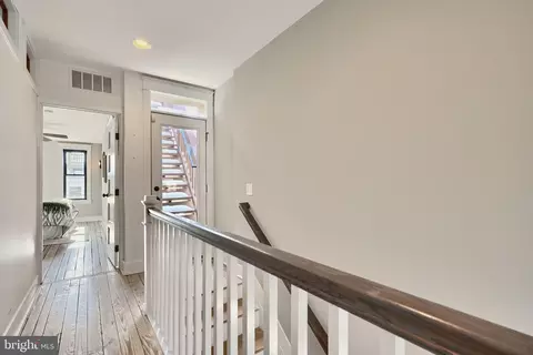 Entry Way - 3217 Dillon St, Baltimore, MD 21224 photo 11 of 13