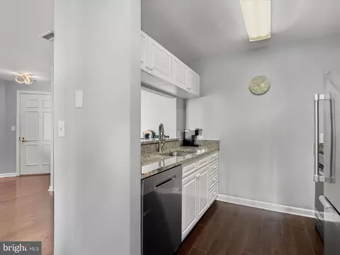Other - 100 Harborview Dr #1008, Baltimore, MD 21230 photo 8 of 26