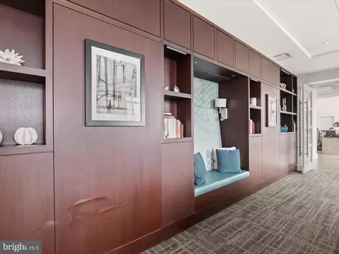 Entry Way - 100 Harborview Dr #1008, Baltimore, MD 21230 photo 5 of 5