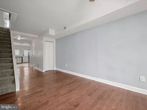805 S Decker Ave, Baltimore, MD 21224 photo 3