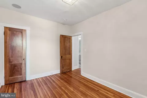 Bedroom - 2602 N Calvert St, Baltimore, MD 21218 photo 5 of 6