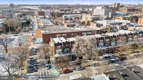 View/Area - 2602 N Calvert St, Baltimore, MD 21218 photo 3 of 9