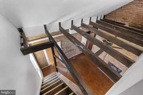 Entry Way - 845 E Lombard St E, Baltimore, MD 21202 photo 3 of 3