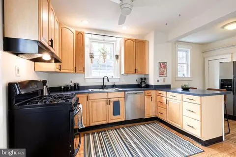 Kitchen - 431 Westgate Rd, Baltimore, MD 21229 photo 5 of 5