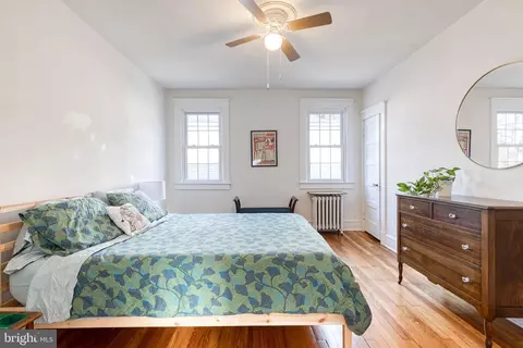 Bedroom - 431 Westgate Rd, Baltimore, MD 21229 photo 3 of 3