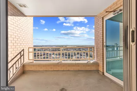 100 Harborview Dr #2004, Baltimore, MD 21230 photo 16