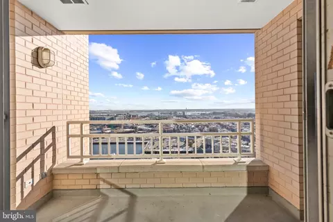 100 Harborview Dr #2004, Baltimore, MD 21230 photo 17