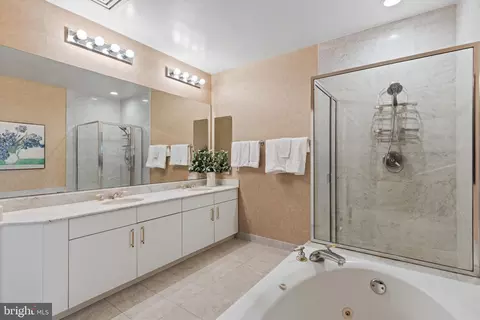 100 Harborview Dr #2004, Baltimore, MD 21230 photo 20