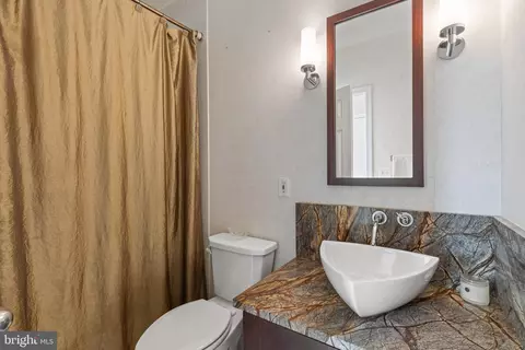 100 Harborview Dr #2004, Baltimore, MD 21230 photo 23