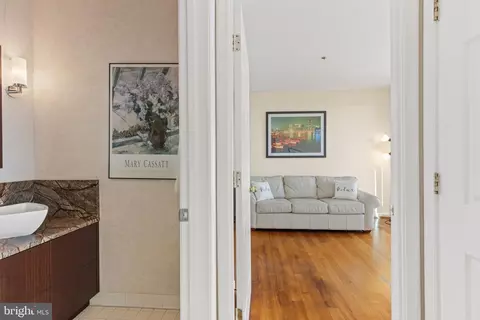 100 Harborview Dr #2004, Baltimore, MD 21230 photo 22