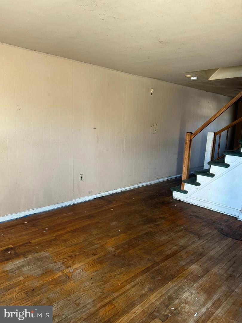 Living - 4808 Aberdeen Ave, Baltimore, MD 21206 photo 1 of 1