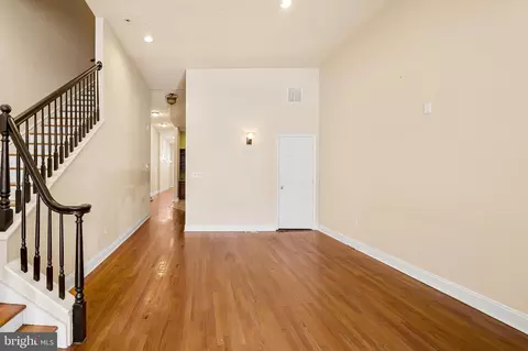 1811 Eutaw Pl, Baltimore, MD 21217 photo 11