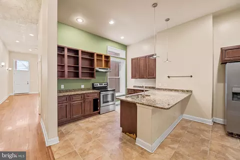 1811 Eutaw Pl, Baltimore, MD 21217 photo 12