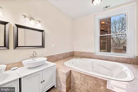 1811 Eutaw Pl, Baltimore, MD 21217 photo 32