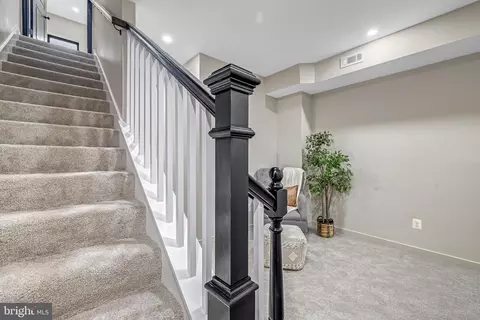 Entry Way - 709 E 21st St, Baltimore, MD 21218 photo 9 of 12
