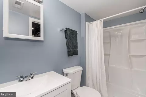 Bath - 2435 Ashton St, Baltimore, MD 21223 photo 1 of 3