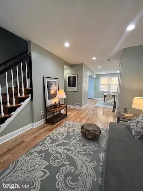 Entry Way - 2435 Ashton St, Baltimore, MD 21223 photo 2 of 4
