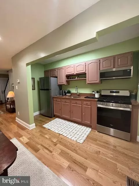 Kitchen - 2435 Ashton St, Baltimore, MD 21223 photo 1 of 2
