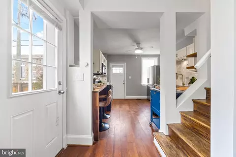 Entry Way - 1505 Union Ave, Baltimore, MD 21211 photo 1 of 5