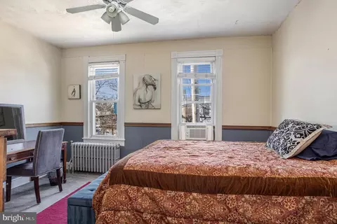 Bedroom - 3002 Overland Ave, Baltimore, MD 21214 photo 6 of 8