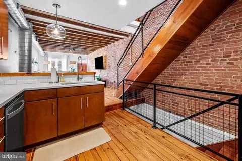 748 E Fort Ave, Baltimore, MD 21230 photo 8