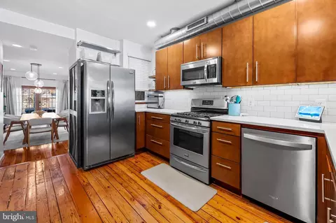 748 E Fort Ave, Baltimore, MD 21230 photo 9