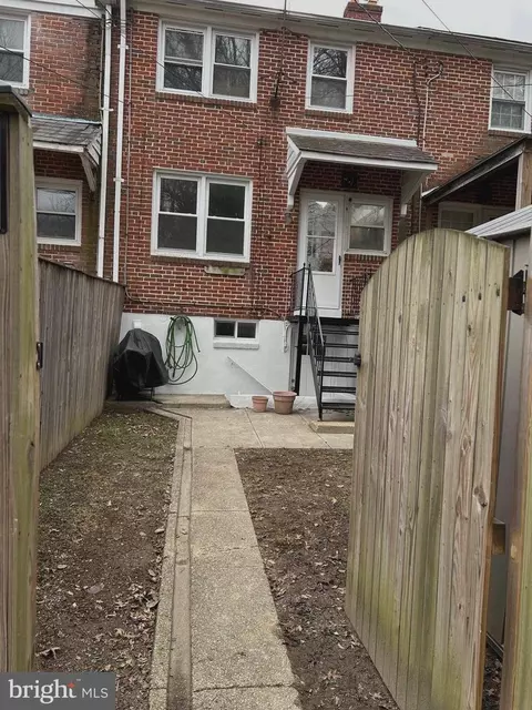 Exterior - 603 Braeside Rd, Baltimore, MD 21229 photo 2 of 2