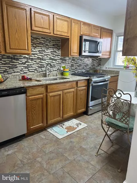 Kitchen - 603 Braeside Rd, Baltimore, MD 21229 photo 2 of 5
