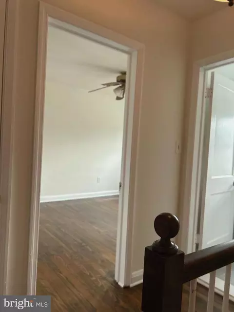 Entry Way - 603 Braeside Rd, Baltimore, MD 21229 photo 6 of 9