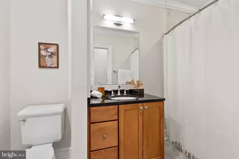 Bath - 3417 Dillon St, Baltimore, MD 21224 photo 3 of 7