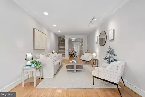 Living - 3417 Dillon St, Baltimore, MD 21224 photo 1 of 4