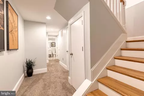Entry Way - 2927 Dillon St, Baltimore, MD 21224 photo 2 of 2