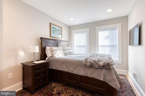 Bedroom - 2927 Dillon St, Baltimore, MD 21224 photo 4 of 4