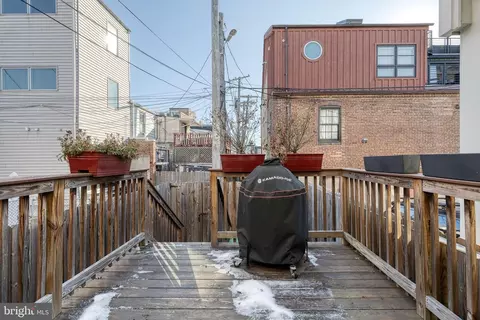 Exterior - 2927 Dillon St, Baltimore, MD 21224 photo 2 of 7