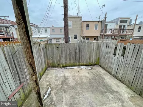 1108 S Clinton St, Baltimore, MD 21224 photo 4