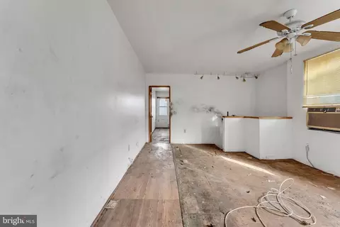 Living - 1819 E Federal St, Baltimore, MD 21213 photo 3 of 4