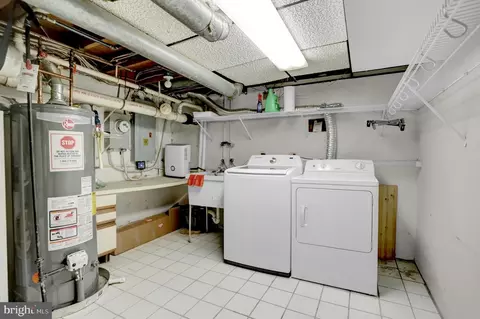 703 Berry St, Baltimore, MD 21211 photo 24