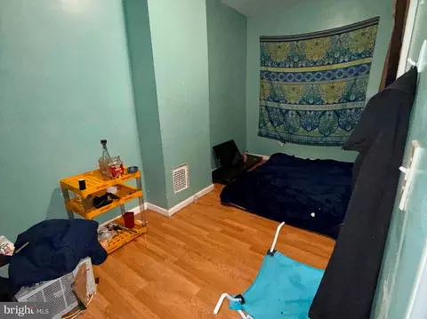Bedroom - 325 Mount St, Baltimore, MD 21223 photo 1 of 2