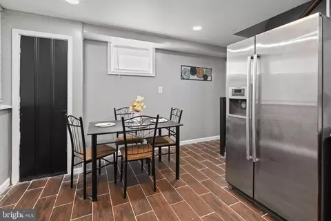 Entry Way - 4032 Balfern Ave, Baltimore, MD 21213 photo 3 of 3