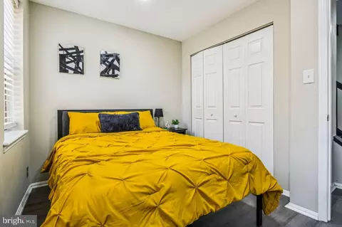 Bedroom - 512 Warner St, Baltimore, MD 21230 photo 1 of 8