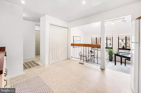 Entry Way - 4320 Roland Spring Dr, Baltimore, MD 21210 photo 3 of 4