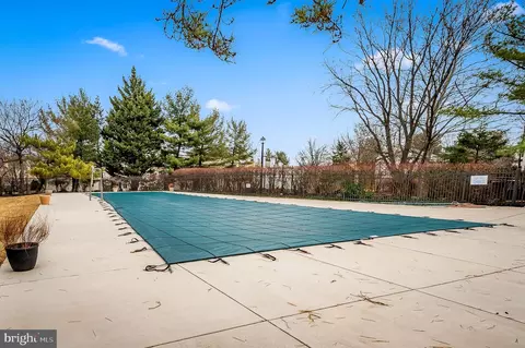 Exterior - 4320 Roland Spring Dr, Baltimore, MD 21210 photo 5 of 5