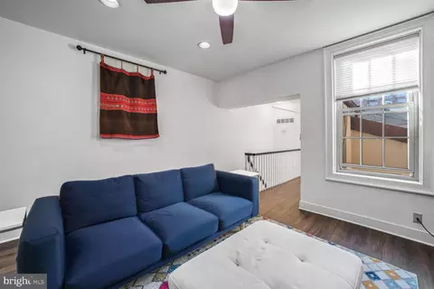 Entry Way - 242 Albemarle St, Baltimore, MD 21202 photo 5 of 6