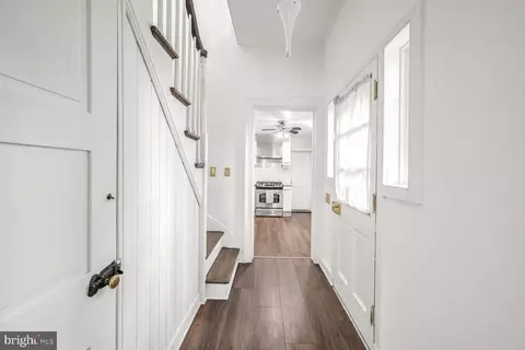 Entry Way - 242 Albemarle St, Baltimore, MD 21202 photo 1 of 6
