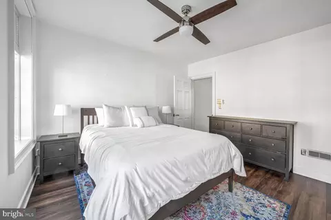 Bedroom - 242 Albemarle St, Baltimore, MD 21202 photo 2 of 6