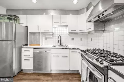 Kitchen - 242 Albemarle St, Baltimore, MD 21202 photo 2 of 2