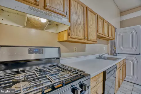 Kitchen - 2323 Eutaw Pl, Baltimore, MD 21217 photo 1 of 3