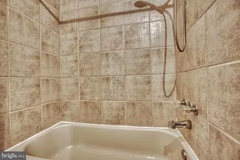 Bath - 2323 Eutaw Pl, Baltimore, MD 21217 photo 2 of 11