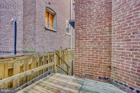 Exterior - 2323 Eutaw Pl, Baltimore, MD 21217 photo 3 of 4